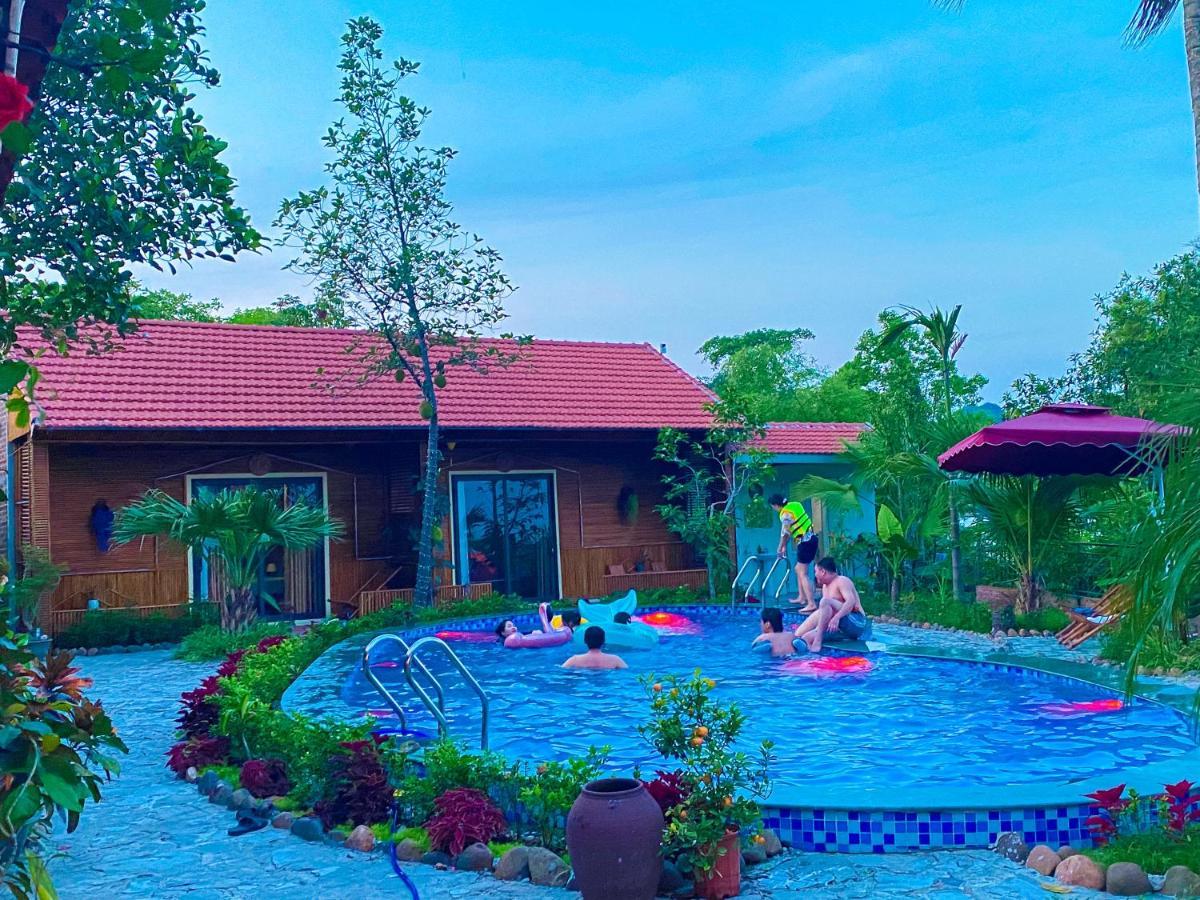 Homestay D&d Riverside *