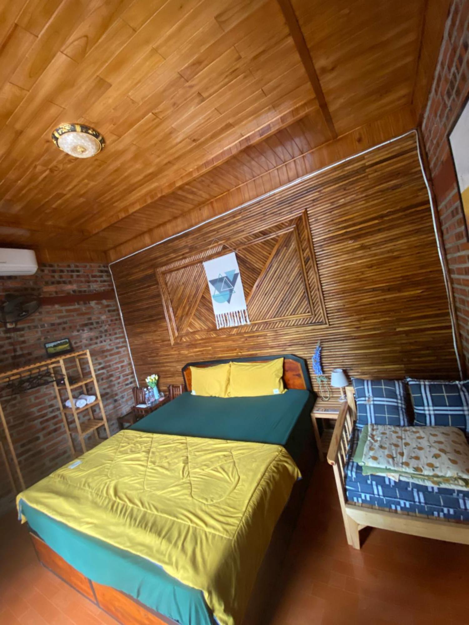 Homestay D&d Riverside *