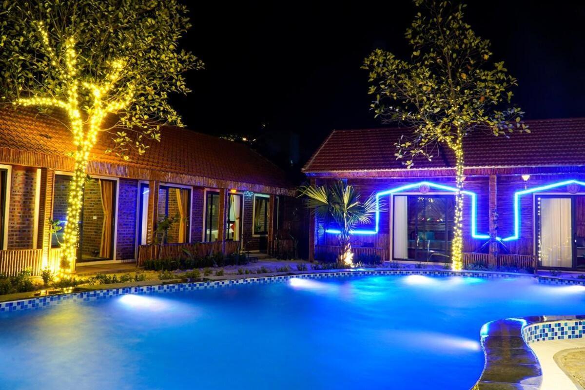 Homestay D&d Riverside *